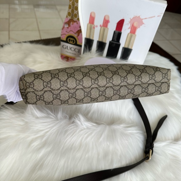 GG Messenger Bag - Picture 6 of 17